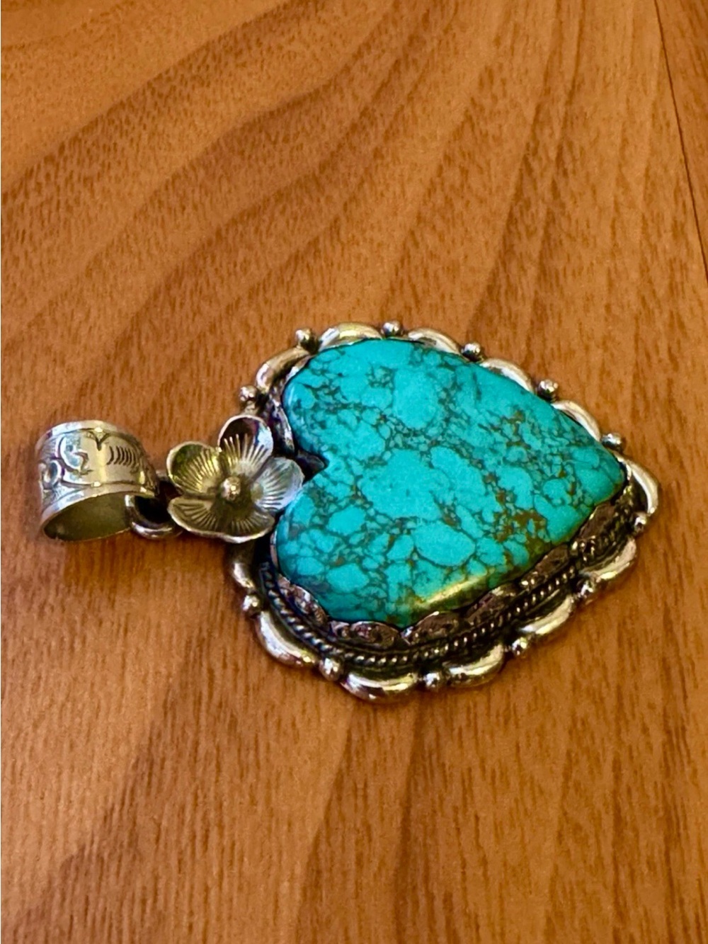 Handcrafted Heart Shape Howlite Turquoise Pendant Set In Silver 3”inch & 29grams - Picture 5 of 8